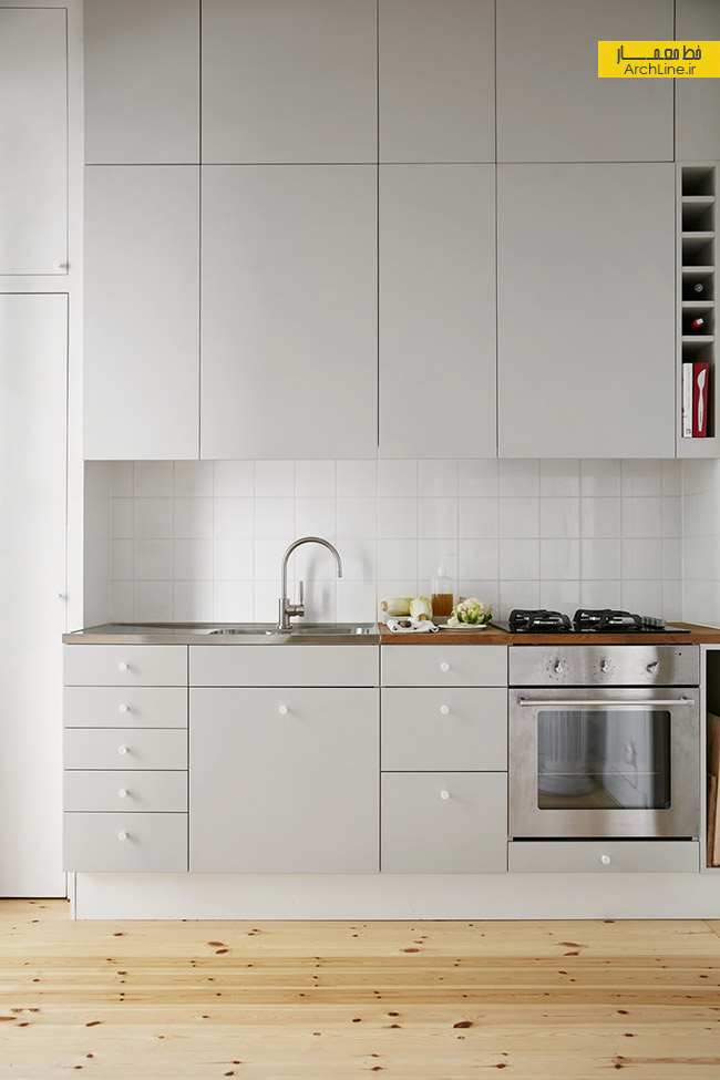 light-grey-and-rough-wood-kitchen-white-tile-inlets