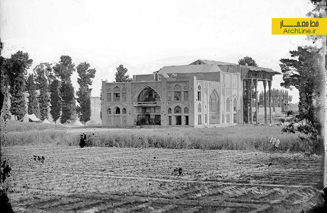 بازآفرینی کالبدی کاخ آیینه خانه اصفهان