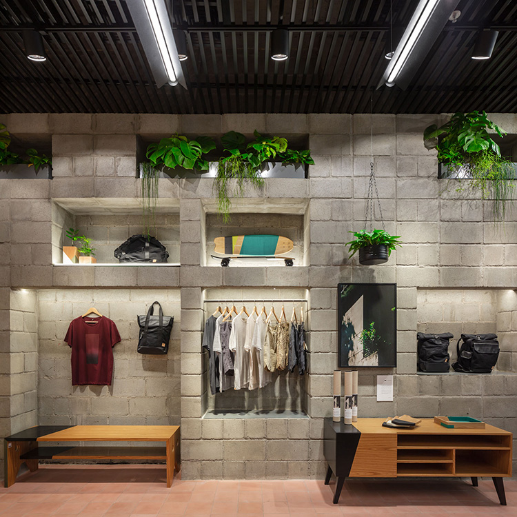 دکوراسیون مغازه پوشاک ، طراحی فروشگاه لباس