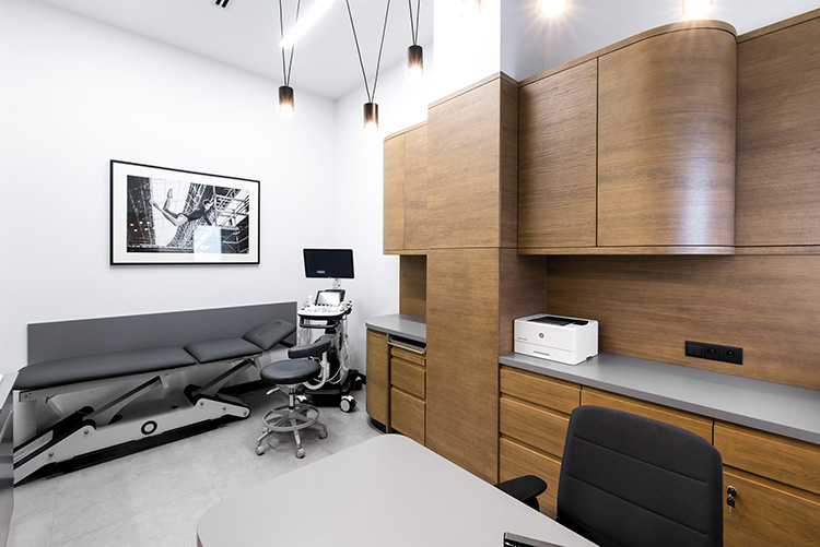 طراحی دکوراسیون مطب پزشکی به سبک مدرن
