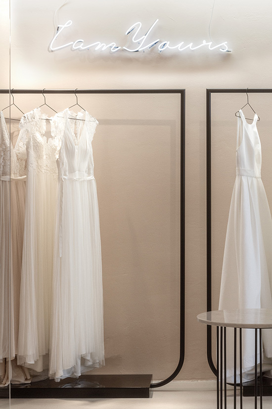 طراحی مزون لباس عروس