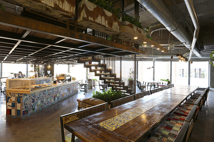 طراحی داخلی کافه فردوس