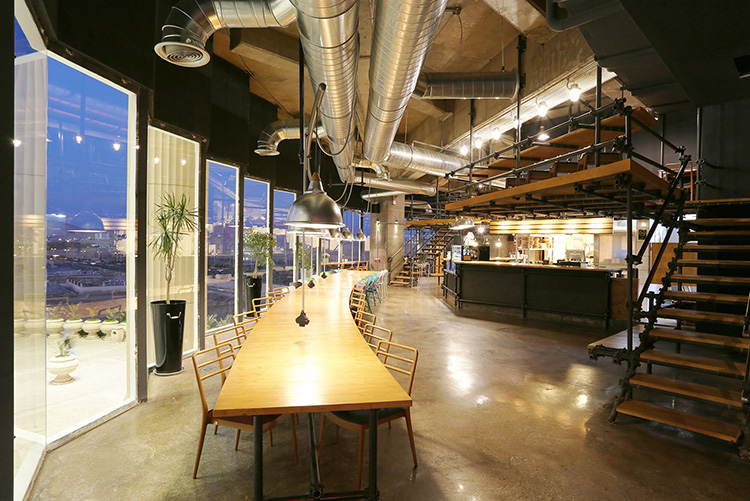 طراحی داخلی کافه داربست