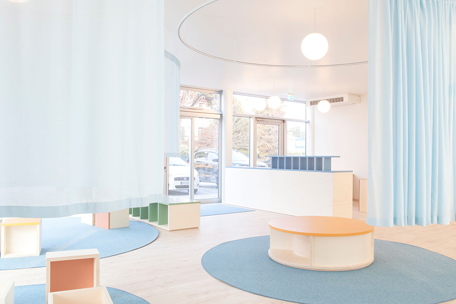 طراحی سالن انتظار کلینیک دندانپزشکی اطفال