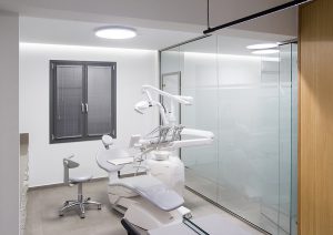 بازسازی داخلی مطب دندانپزشکی