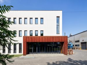 طراحی معماری دفتر مرکزی لهستانی صنعت NT