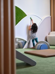 فروشگاه سلامت کودک| طراحی و معماری  Alda Ly