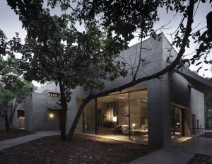 معماری خانه ای مدرن با استفاد از بتن