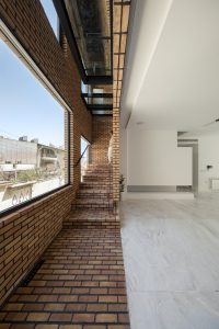 ارتباط فضای درون و بیرون در معماری آپارتمان مسکونی