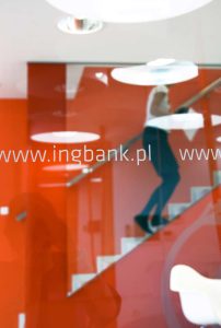 طراحی داخلی بانک همگام با تغییرات پویا پیشرفت تکنولوژی
