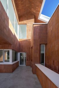 چشم انداز زیبا در معماری خانه ویلایی دیدار