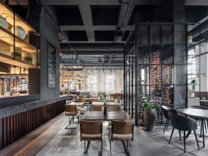 رستوران ورک ترکیبی از طراحی مدرن و میراث صنعتی