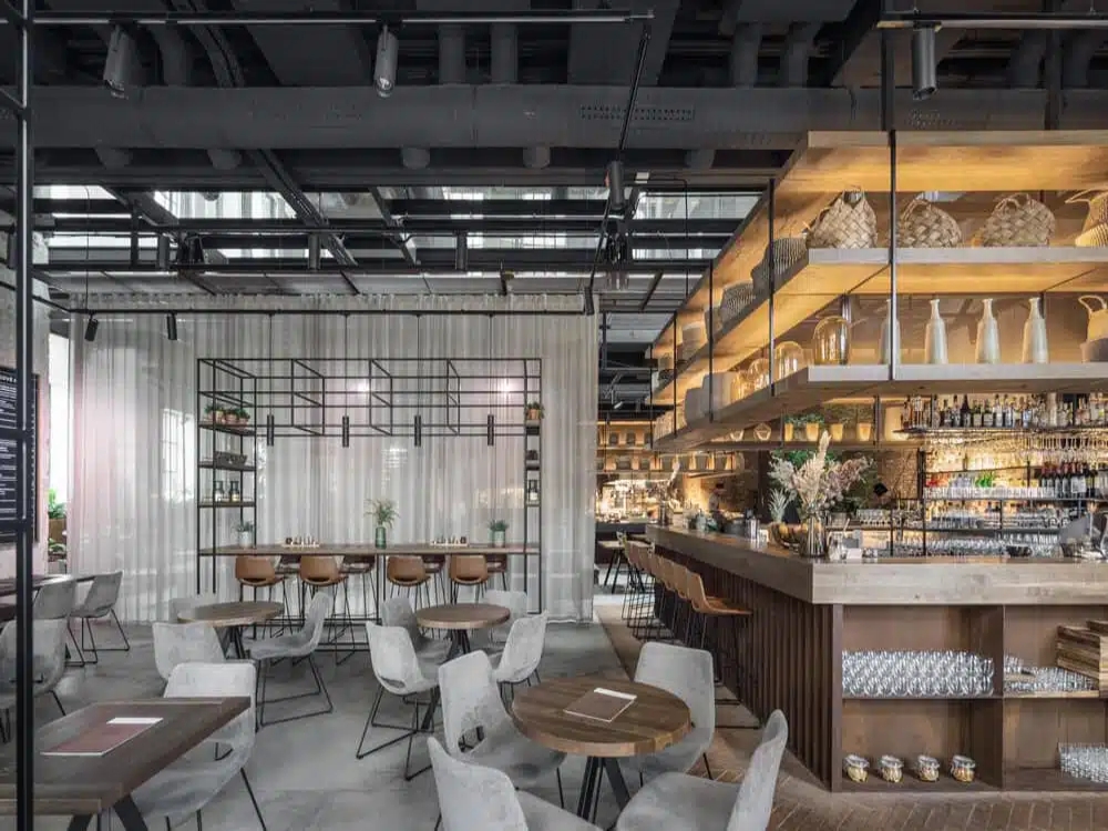 رستوران ورک ترکیبی از طراحی مدرن و میراث صنعتی