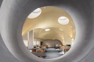 معماری و طراحی داخلی رستوران مدرن و ساده