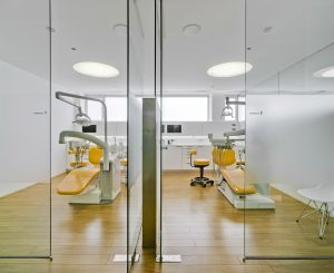 نمای دایره ای در معماری کلینیک دندانپزشکی