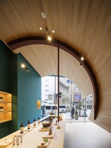 استفاده از چوب در طراحی داخلی فروشگاه