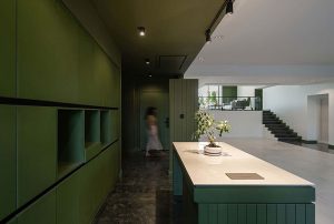 معماری ساختمان مسکونی میان