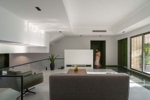 معماری ساختمان مسکونی میان