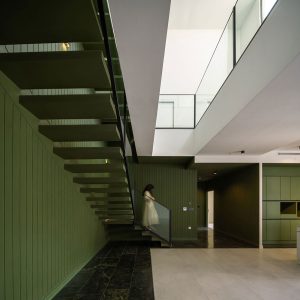 معماری ساختمان مسکونی میان
