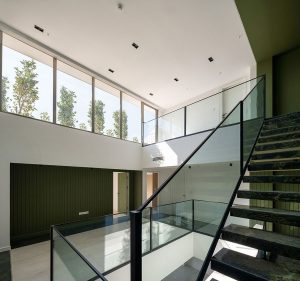 معماری ساختمان مسکونی میان
