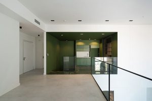 معماری ساختمان مسکونی میان