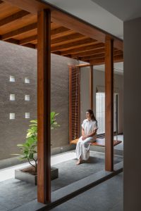 طراحی نما با آجر و بتن