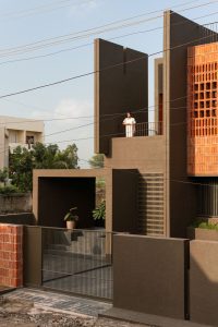 طراحی نما با آجر و بتن