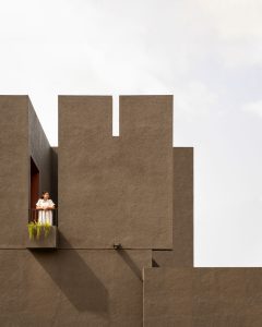 طراحی نما با آجر و بتن