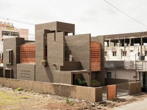 طراحی نما با آجر و بتن