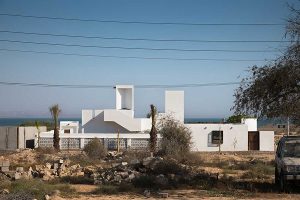 معماری خانه ای رو به خلیج فارس