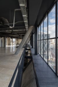 معماری ساختمان ارتباطات آوا