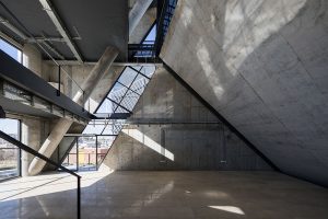 معماری ساختمان ارتباطات آوا