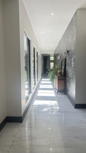 معماری ویلا حیاط