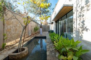 معماری خانه پیرامون خور