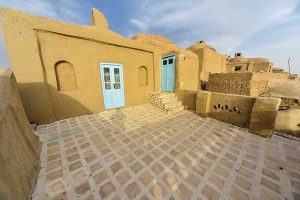 بازسازی اقامتگاه آینه سیستان