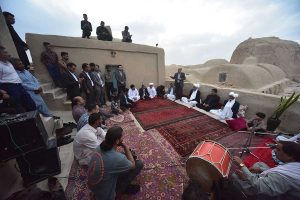بازسازی اقامتگاه آینه سیستان