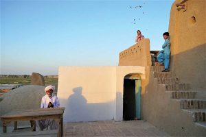 بازسازی اقامتگاه آینه سیستان