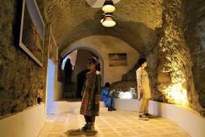 بازسازی اقامتگاه آینه سیستان