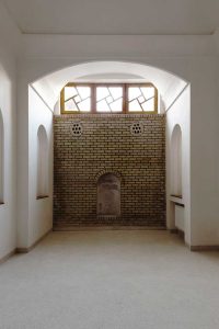 بازسازی بوتیک هتل