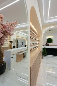 طراحی داخلی عینک فروشی