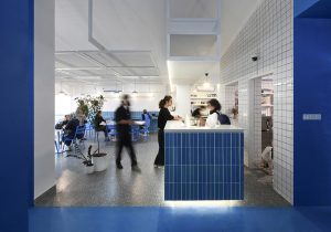 طراحی داخلی کافه زست