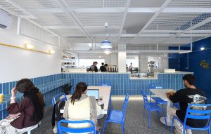 طراحی داخلی کافه زست