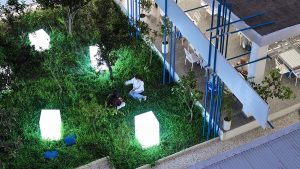 طراحی داخلی کافه زست