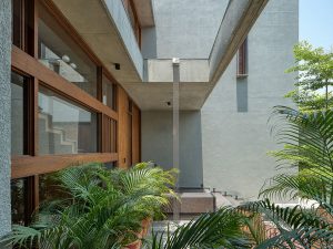 بتن و چوب در طراحی ویلا