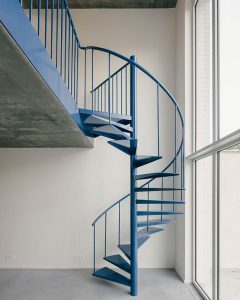 آجر در ساختمان مسکونی تجاری