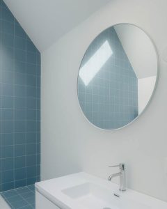 آجر در ساختمان مسکونی تجاری