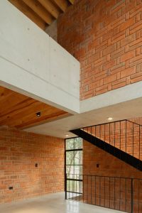 آجر و بتن در طراحی ساختمان مسکونی