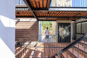 آجر و بتن در طراحی ساختمان مدرن