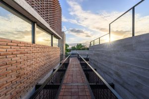 آجر و بتن در طراحی ساختمان مدرن