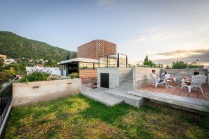 آجر و بتن در طراحی ساختمان مدرن